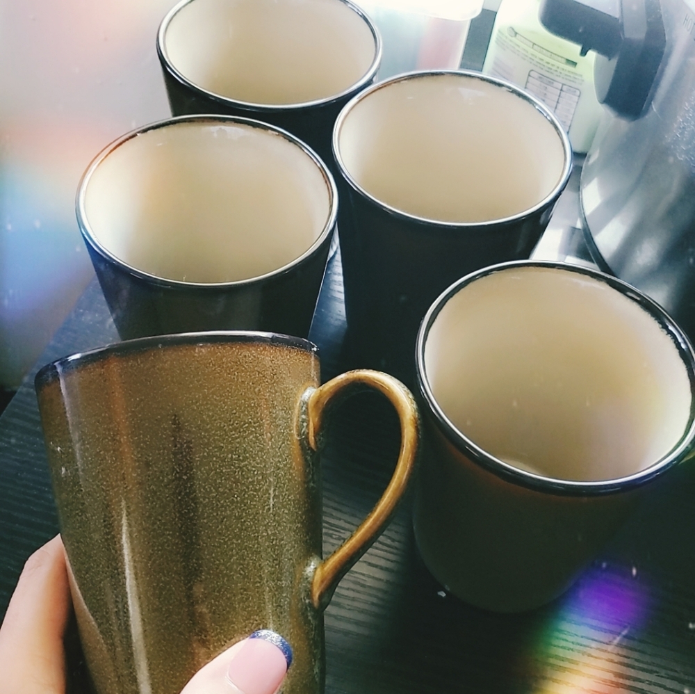SOLD☕️LOT OF 5 BROWN/GREEN MUGS☕️